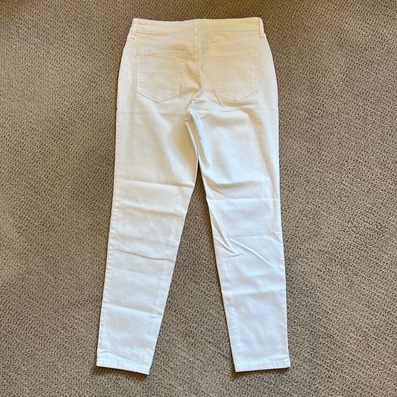 Style & Co Womens Jeans Mid-Rise Curvy Bright White Size 6 NWOT - Picture 3 of 12
